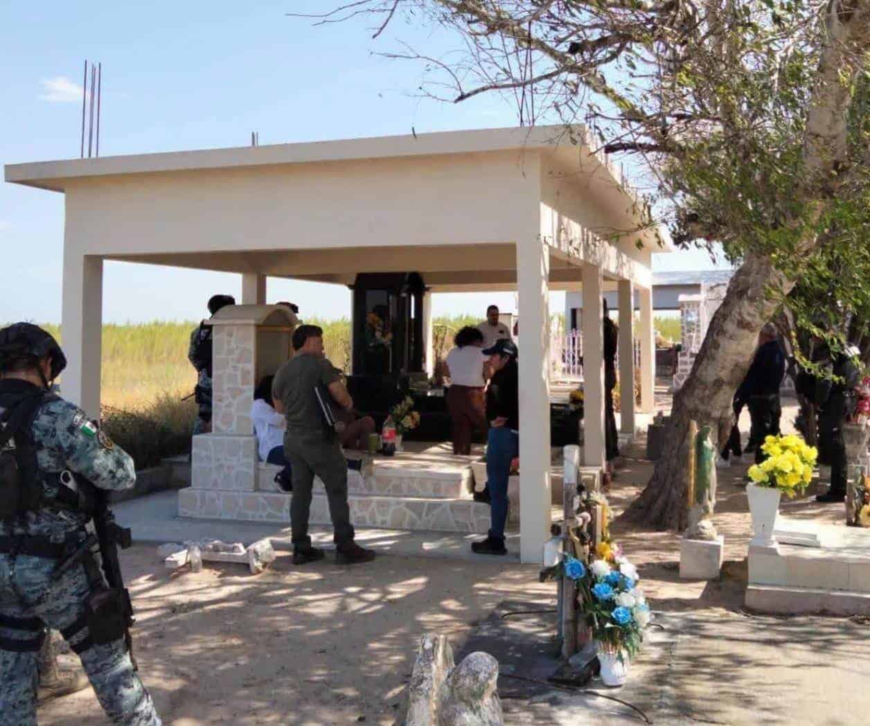 Reportan posibles  fosas clandestinas  en dos panteones