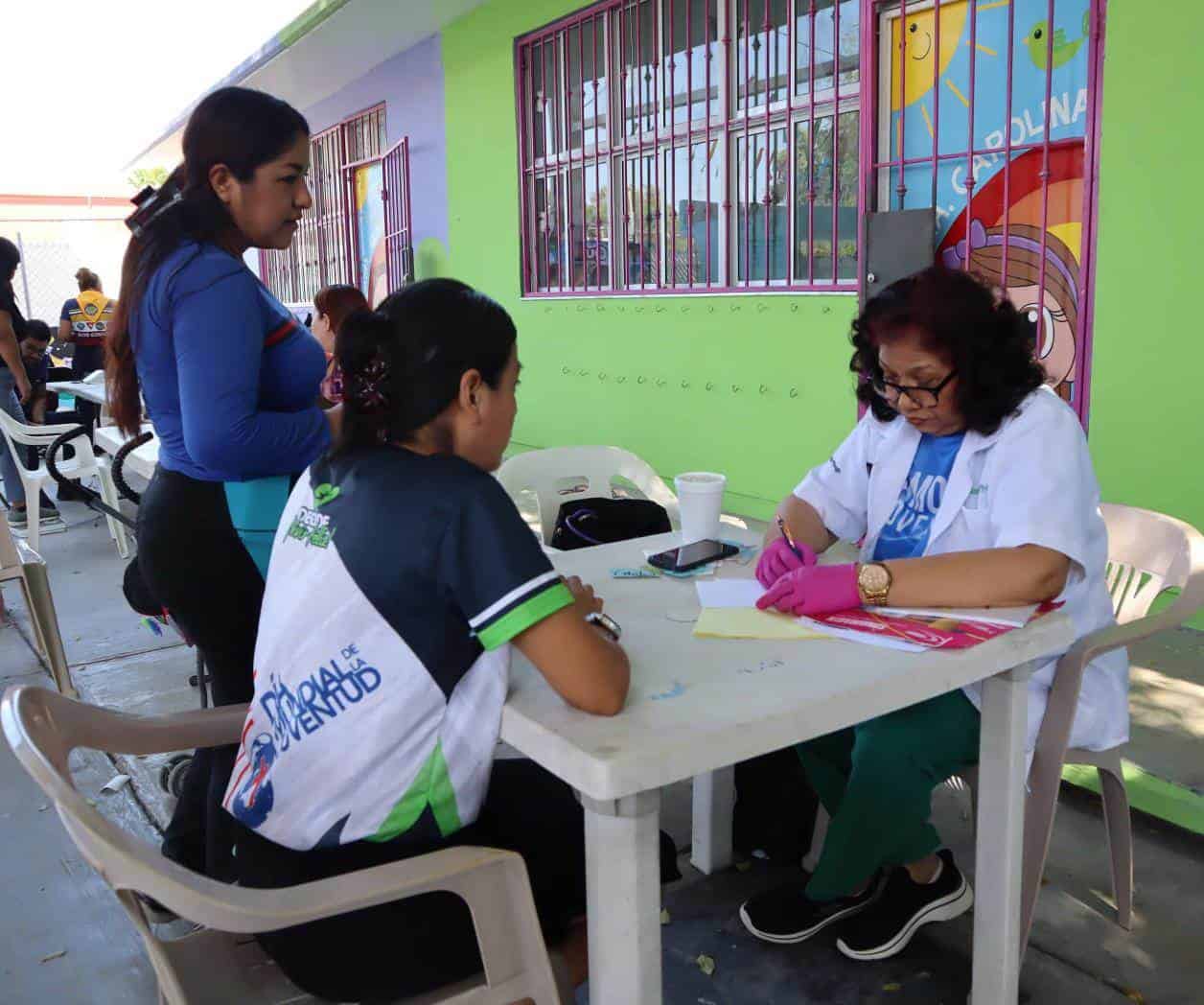 Acercan atención en brigada gratuita
