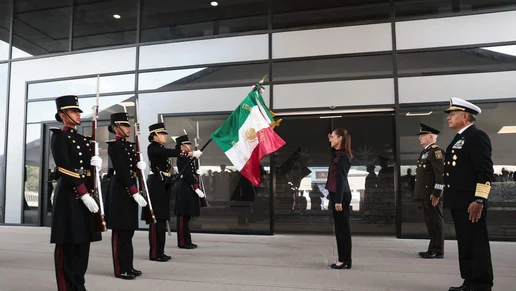 Conmemora Sheinbaum 50 años del Heroico Colegio Militar