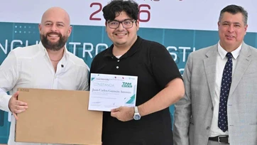 Estudiante de la UAT conquista torneo estatal de programación