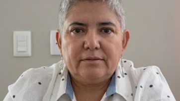 Exfuncionaria responsabiliza a Cabeza de Vaca por asignaciones