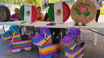Ponen a la venta piñatas de curso de autoempleo