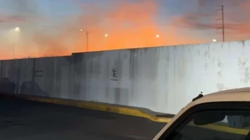 Incendio de pastizal pone en alerta al personal del Hospital General