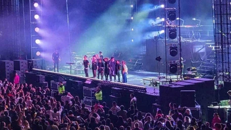 Treinta años después, Moenia hace suyo el Palacio de los Deportes