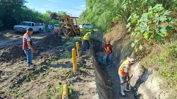 Desazolvan drenes  pluviales de la ciudad