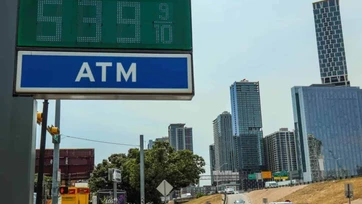 Declara Abbott estado de desastre por aumento de precios del diésel
