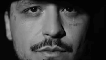 Canción de Christian Nodal supera el billón de vistas en YouTube