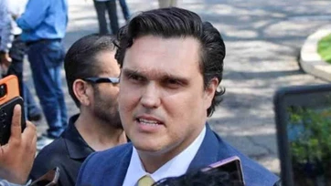Plantean nacionalidad única para cargos locales