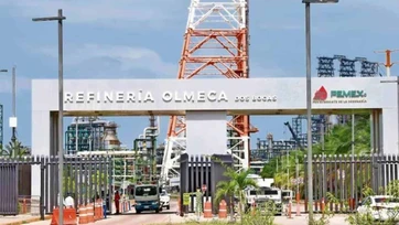 Conato de incendio en Dos Bocas activa a bomberos de Pemex