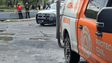 Localizan cuerpo de hombre en canalón en Monterrey