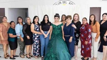 Amadrina curso de corte y confección