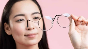 Seis pasos esenciales para cuidar tus anteojos sin rayarlos