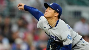 Yamamoto domina de nuevo y Dodgers vencen 3-1 a Bravos con jonrones de Hernández y Freeman