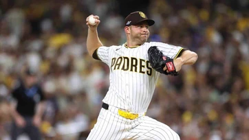 Padres vencen a Cerveceros