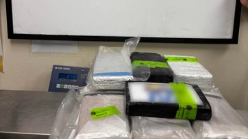 Incautan casi 800 md en cocaína