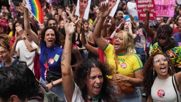 Brasil: Estudiantes se manifiestan en Río de Janeiro en contra de Bolsonaro