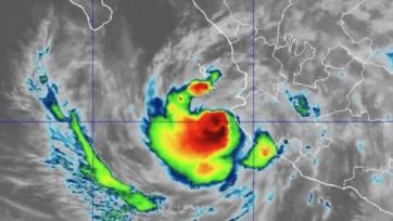 Huracán Simon provoca lluvias muy fuertes en cuatro estados
