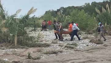 Mueren madre e hijo en el río