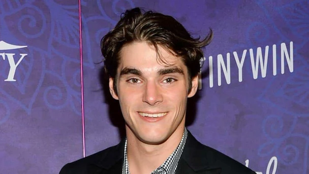 El elenco de Breaking Bad despide a RJ Mitte