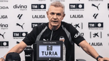 Javier Aguirre acepta que tiene presión por ganar con Valencia
