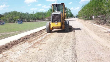 Rehabilitan accesos del ejido La Joya