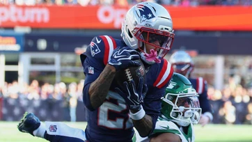 Reto de brazos en duelo Patriotas-Osos