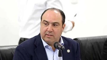 Responsabiliza Carlos García a Cabeza de Vaca por compras