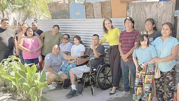 Entrega apoyos de movilidad