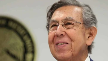 Homenaje a Cuauhtémoc Cárdenas en la mañanera de Sheinbaum